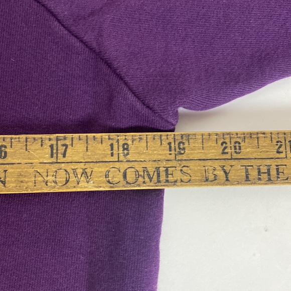 FREE CITY Sweatshirt Giant Open Hand Raglan in Purple women’s Size S - Picture 5 of 10
